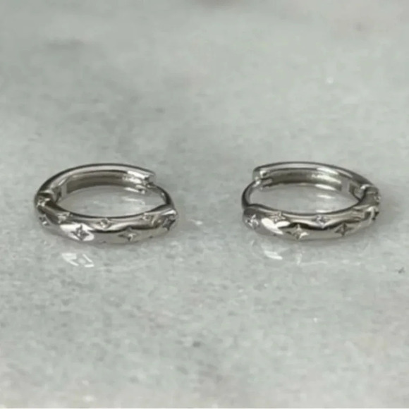 Modest Lu Jewelry - New Stock! Sterling Silver Star Crystal Pave Hoop Earrings

Brand New
